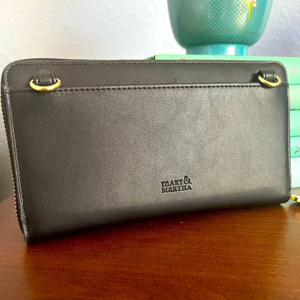 New Mary & Martha Crossbody Wallet
